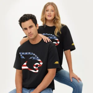 Predator OG Cat Head Flag T-Shirt